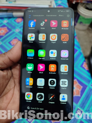 Xiaomi 11i 8gb ram 128gb room